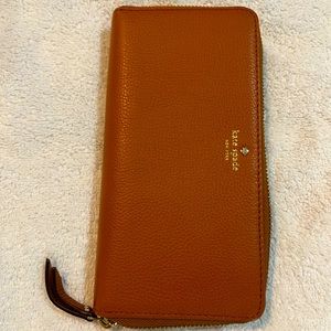Like New! Kate Spade Wallet